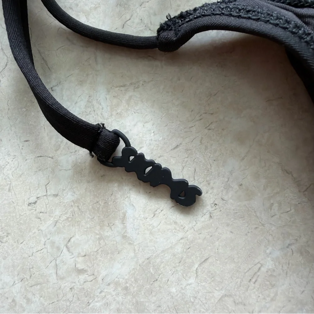 SKIMS signature bikini - black
